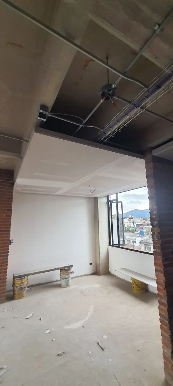 Ceiling services and window room progress